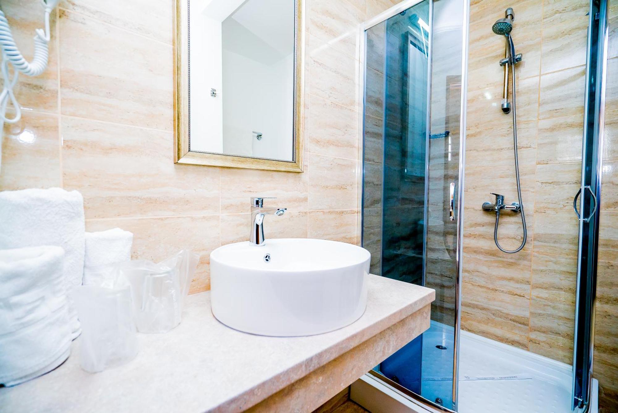 Guci Hotel Köstence Dış mekan fotoğraf