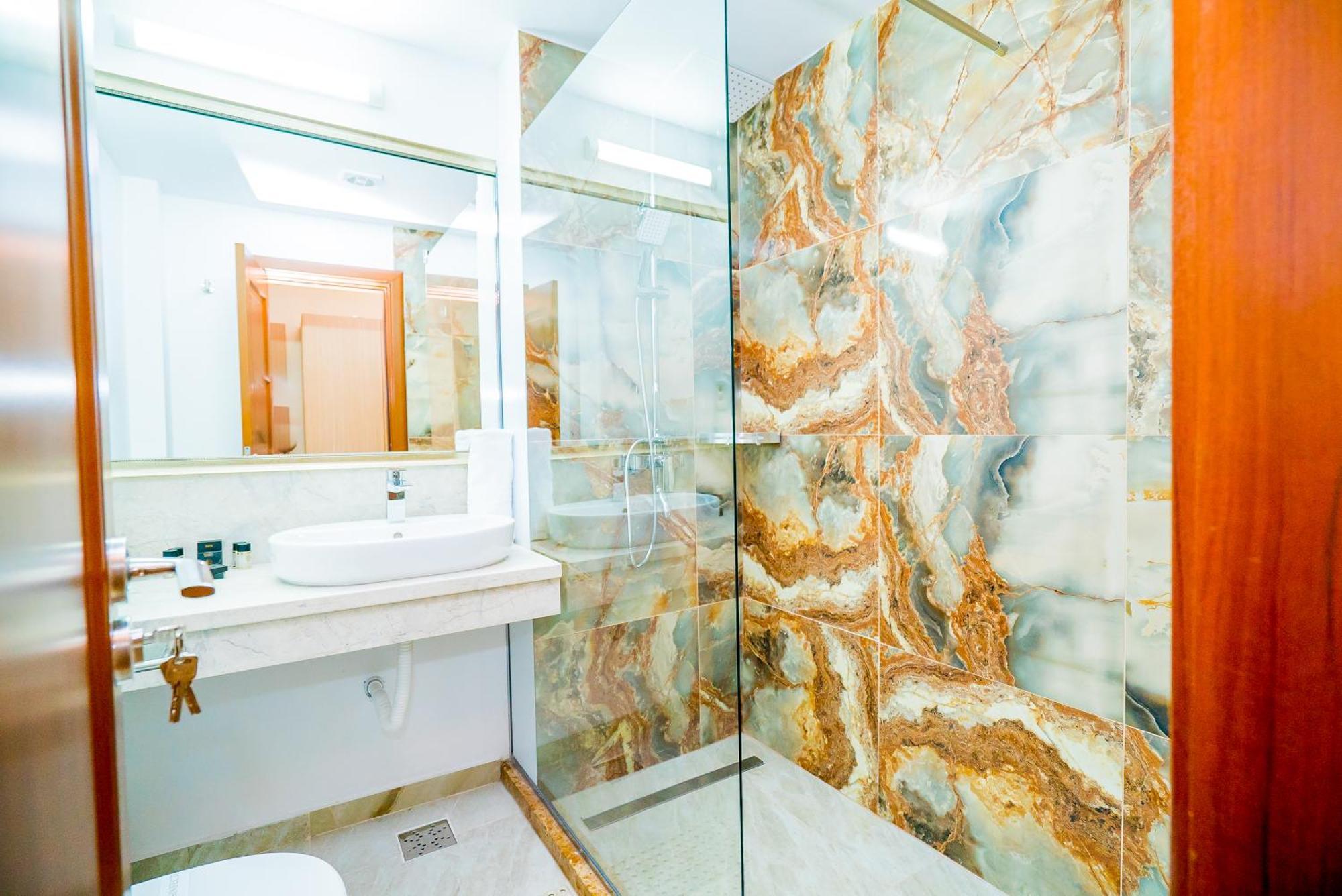 Guci Hotel Köstence Dış mekan fotoğraf